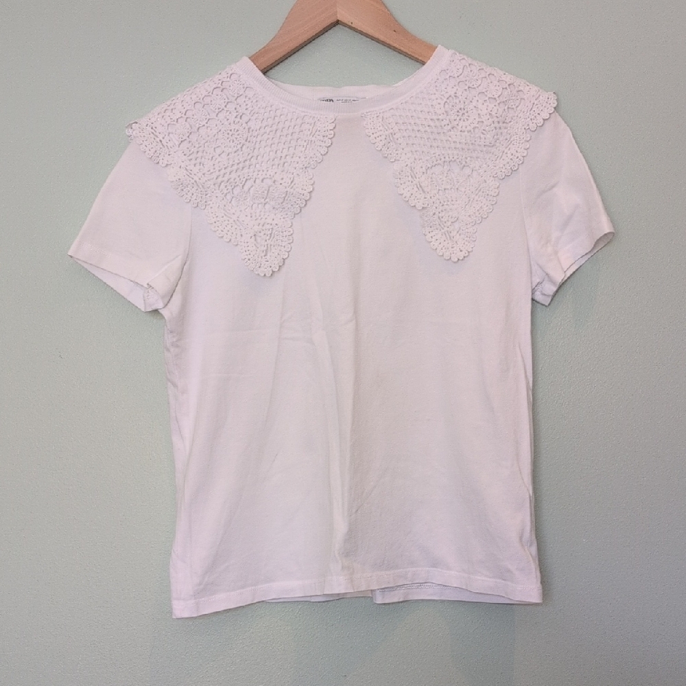 Zara White Lace Collard Accent Women's Top